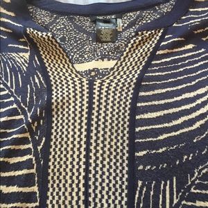 Nic + Zoe tunic white,blue. 73% #rayon 27% #cotton